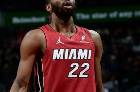 欧博体育官网-赛后体能课后，夏洛特黄蜂队长鼓劲备战欧超杯，管理层满意，资深球员宣示担当(大巴黎核心缺席欧超杯)